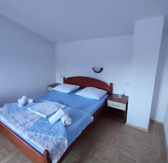 اتاق لوکس, Rooms Zdravko And Nevenka Cilic