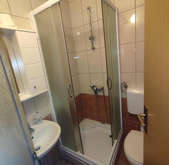 اتاق استاندارد سه نفره, Rooms Zdravko And Nevenka Cilic