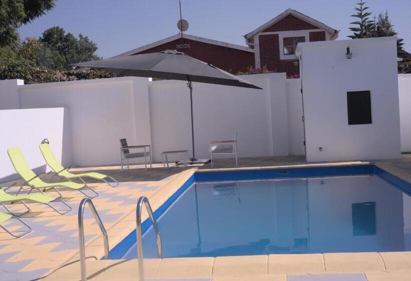 ویلای یک اتاق خوابه با استخر شنا, Résidence La Tonnelle