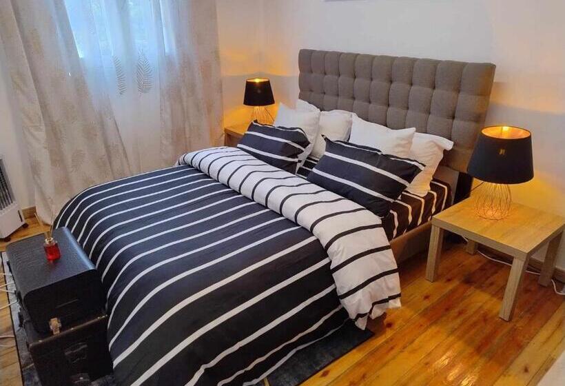 ویلای یک اتاق خوابه با استخر شنا, Résidence La Tonnelle