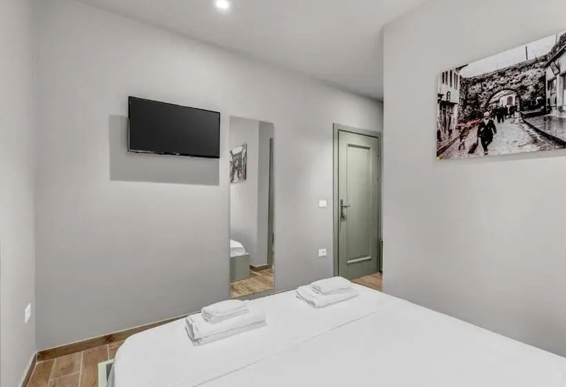 اتاق استاندارد, Villa Zoi A Stay To Remember I Guesthouse Inside Elbasan Castle