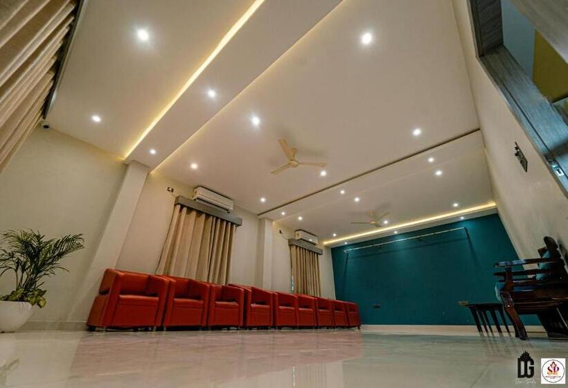 디럭스 룸, Shree Parivaar Resort