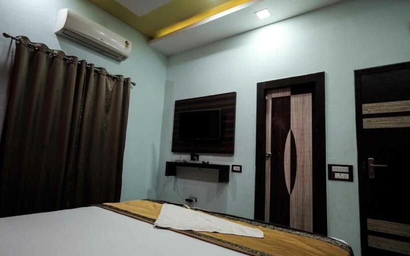 Номер Deluxe, Shree Parivaar Resort
