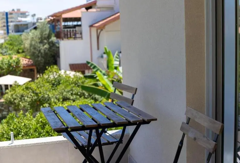 اتاق استاندارد, De Sol