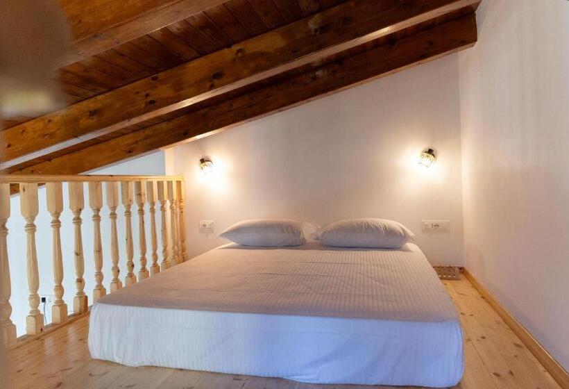 חדר לארבעה סטנדרטי עם נוף לגינה, De Sol