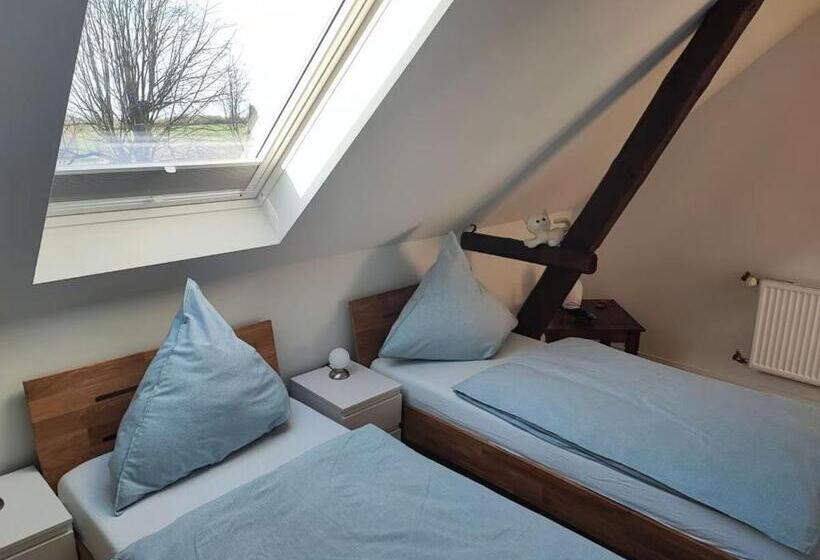 带1个卧室的带阳台的公寓, Ferienwohnung Auf Dem Lande