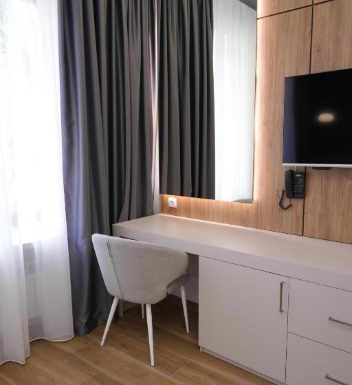 스탠다드 룸, Ser In