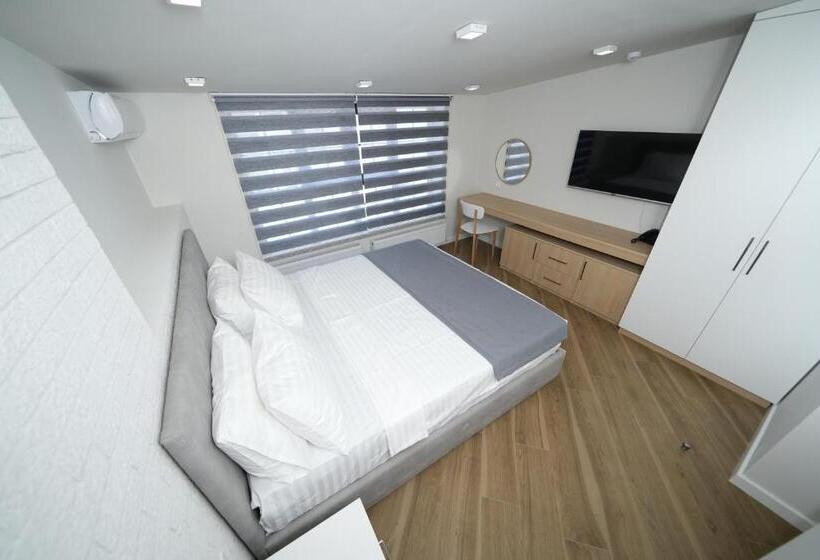 침실 1개 아파트, Ser In