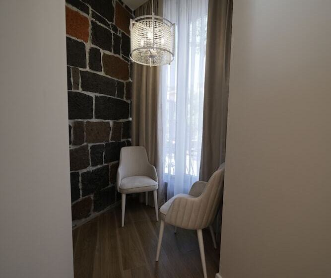 스탠다드 룸, Ser In