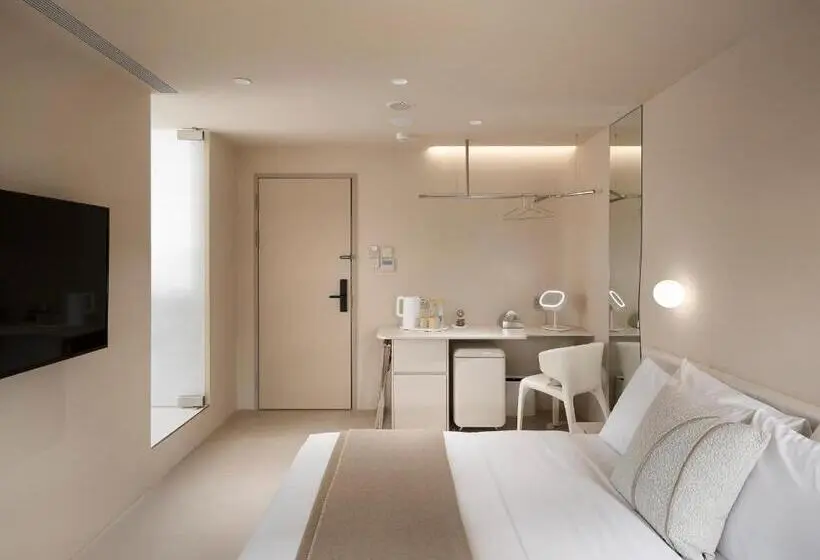 اتاق لوکس, Lore Hotel 樂爾公寓