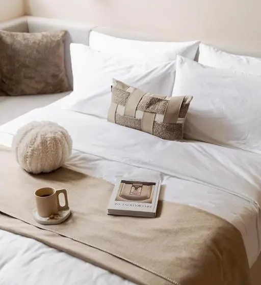 اتاق لوکس, Lore Hotel 樂爾公寓