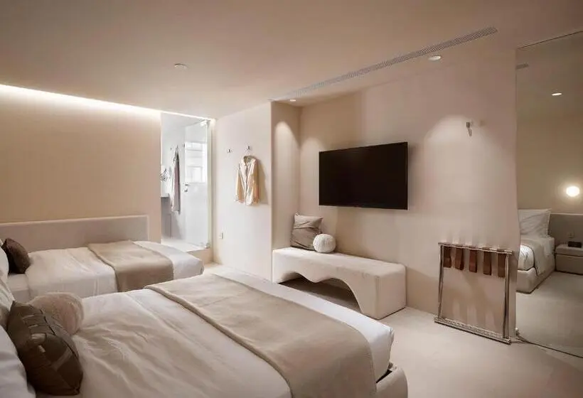 اتاق استاندارد چهار تخته, Lore Hotel 樂爾公寓