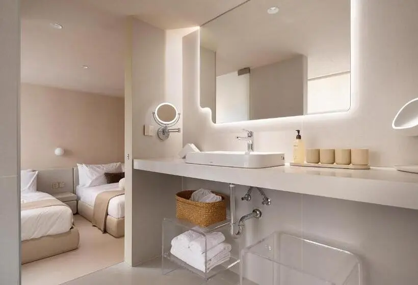 اتاق لوکس چهار تخته, Lore Hotel 樂爾公寓
