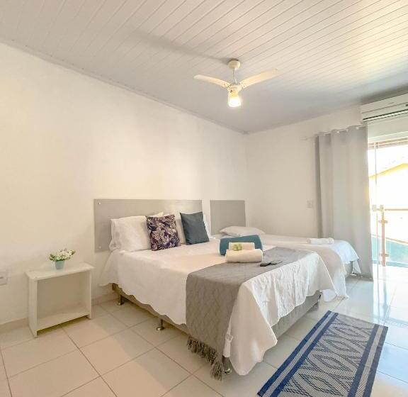 Chambre Triple Standard avec Balcon, 5 Minutos Do Centro Histórico L Pousada Recanto Tangará L Melhor Custo Benefício L Café Da Manhã Inc