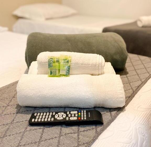 Chambre Triple Economy, 5 Minutos Do Centro Histórico L Pousada Recanto Tangará L Melhor Custo Benefício L Café Da Manhã Inc