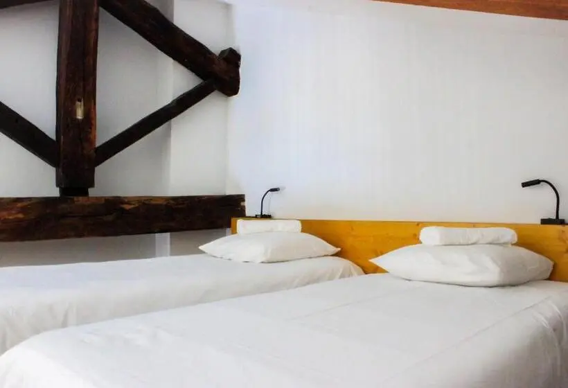 ファミリールーム, Auberge Le Leo De Foix