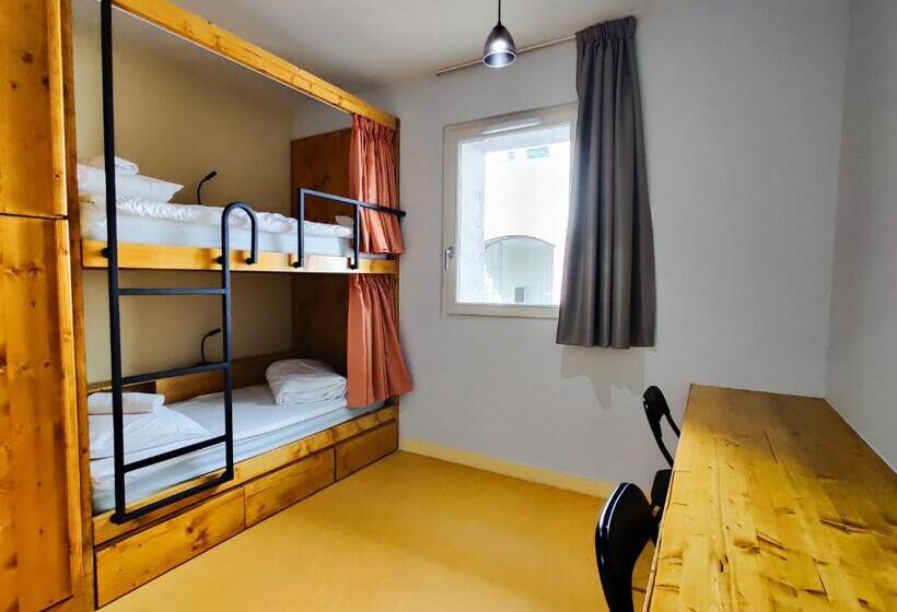 ファミリールーム, Auberge Le Leo De Foix