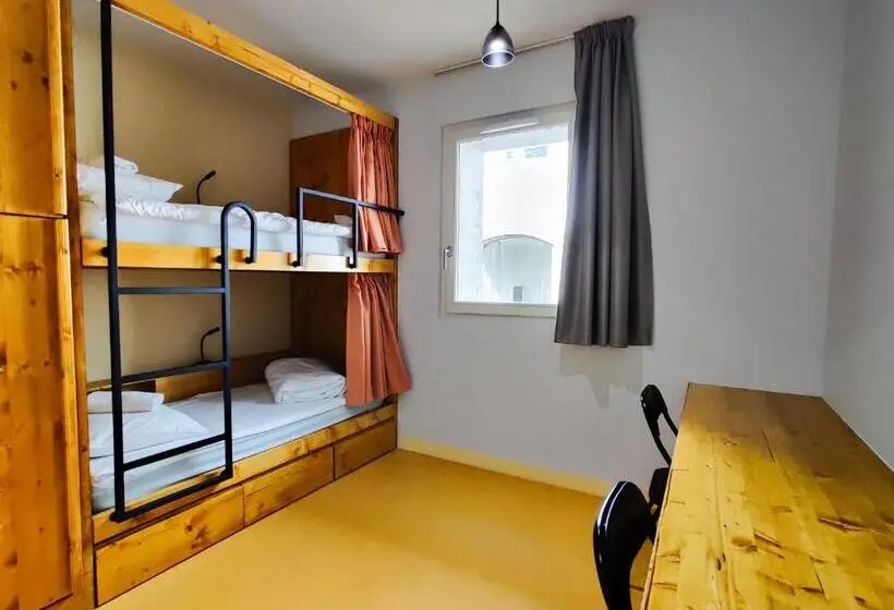 ファミリールーム, Auberge Le Leo De Foix