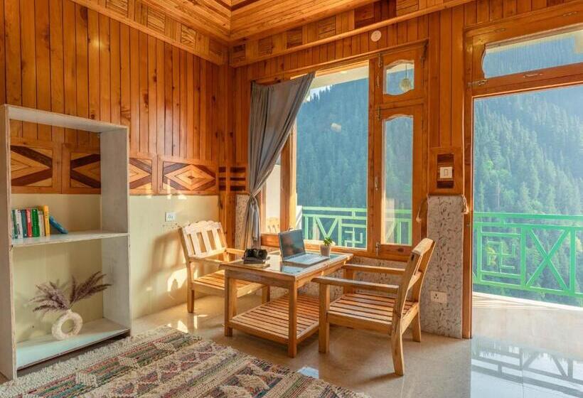 带阳台的豪华间, Moustache Shoja, Jibhi