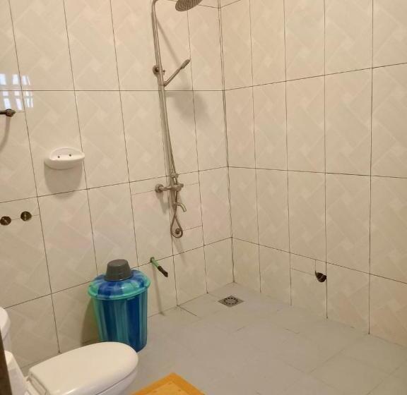 اتاق خانوادگی, Chez Marie Line