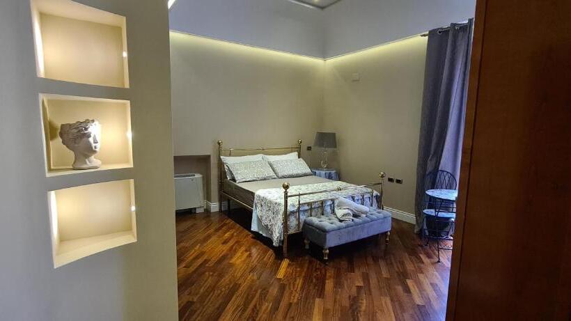 Büyük Çift Kişilik Yataklı Lüks Oda, Le Sale Resort