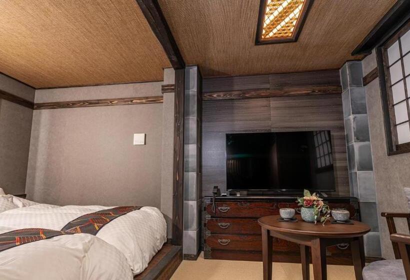 اتاق لوکس, 京都の宿 ぎをんの月