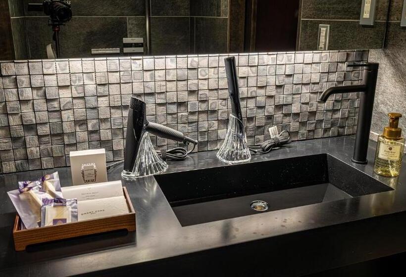 اتاق لوکس, 京都の宿 ぎをんの月