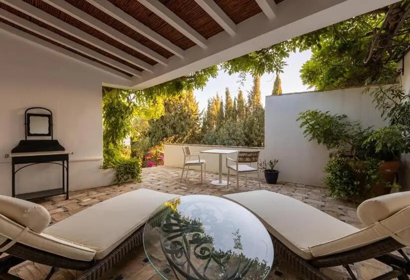 اتاق لوکس, Casablu   An Andalusian Boutique