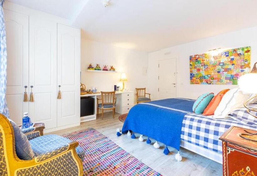 Номер Стандарт, Casablu   An Andalusian Boutique