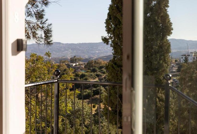 Номер Стандарт Вид на Сад, Casablu An Andalusian Boutique