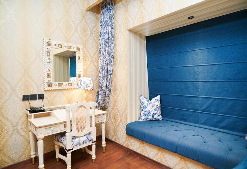 Классический Номер, French Riviera   A Boutique