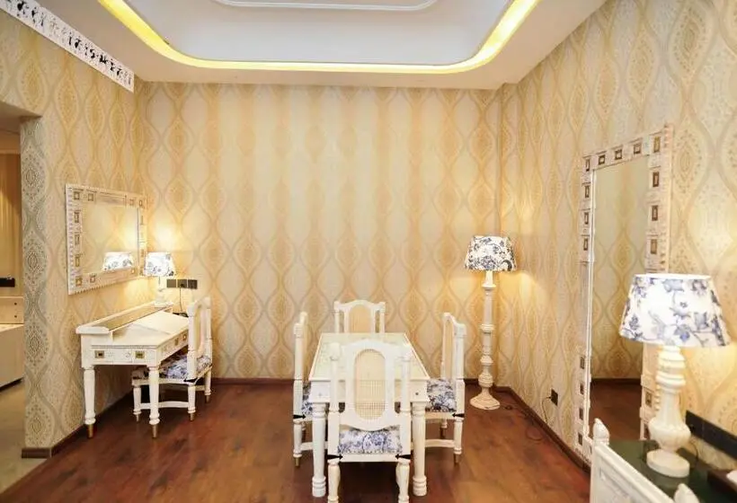 スタンダードスタジオ, French Riviera   A Boutique