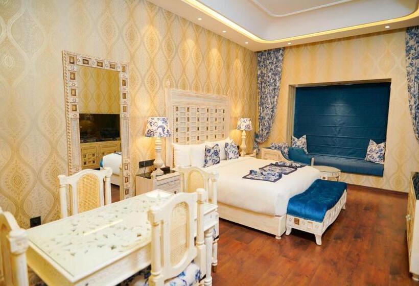 Студия Стандарт, French Riviera   A Boutique