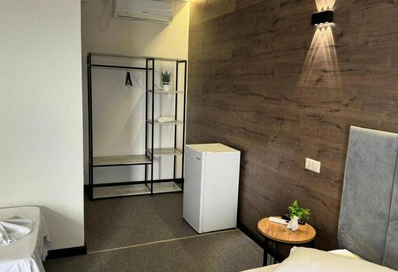 اتاق استاندارد سه نفره, Villa Holm