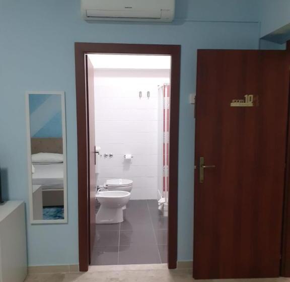 Номер Стандарт Трехместный, Lovely Bianco   Rooms & Apartment