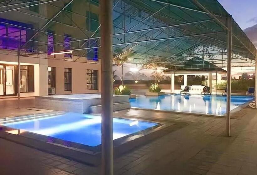 اتاق لوکس, Nesting Lounge One At Santorini Condotel