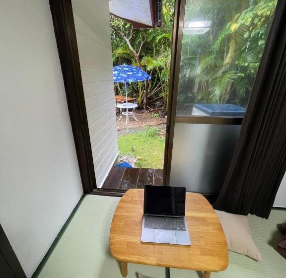 اتاق استاندارد سه نفره, 与論ゲストハウス ズッ友荘