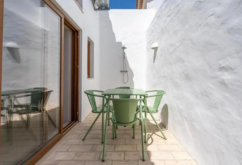 スタンダードスタジオ, Casa Vermelha Alvor