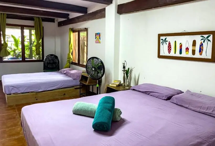 اتاق استاندارد با سرویس بهداشتی مشترک, Garden Rooms