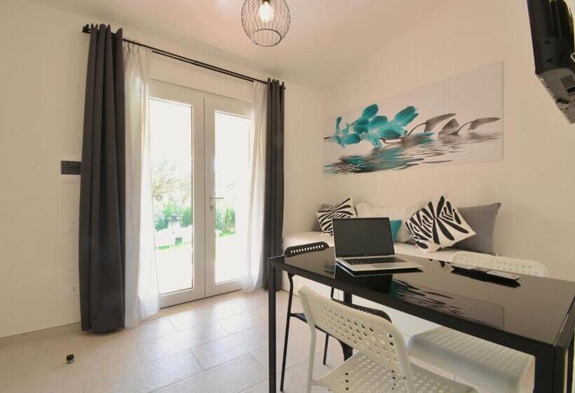 带1个卧室的公寓, Isa   Residence In Costa Rei Just 450 Meters From The Beach, Apartments With Air Conditioning And Ou