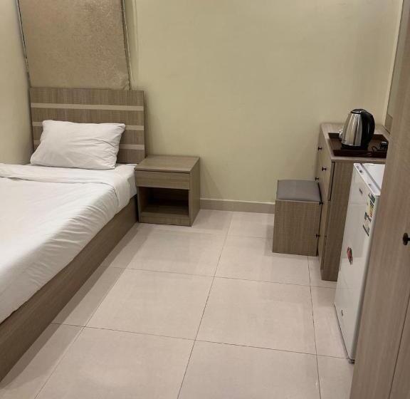 اتاق استاندارد یک نفره, Al Tawfeeg Hotel   Al Azizyah