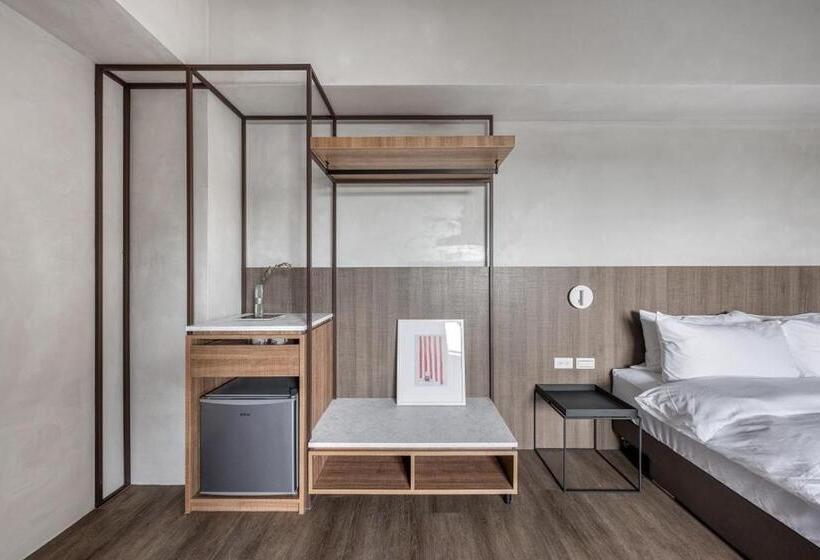 اتاق سوپریور, H Suite Inn