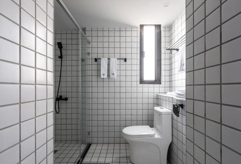 اتاق لوکس, H Suite Inn