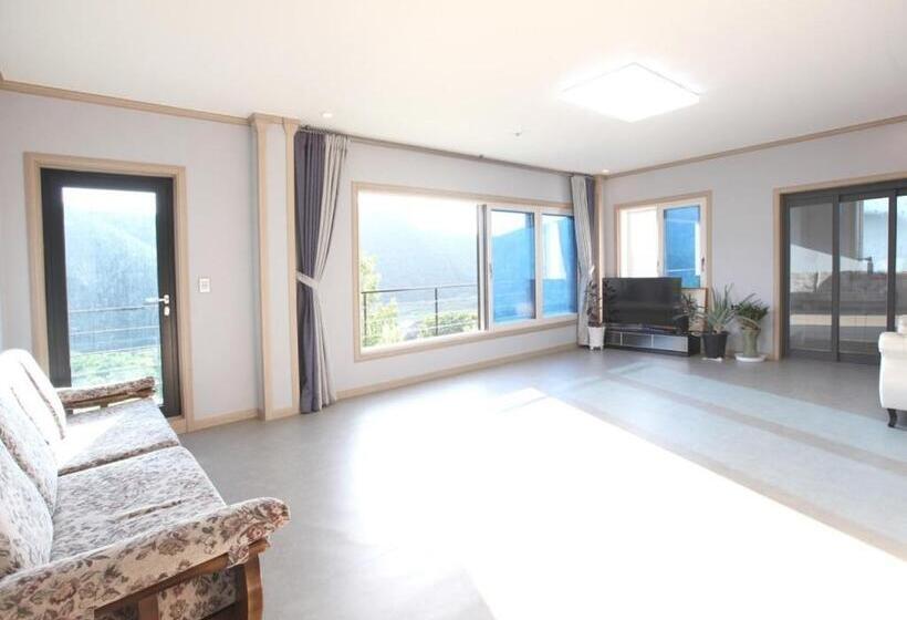 Семейный Номер, Hongcheon Daol Pension