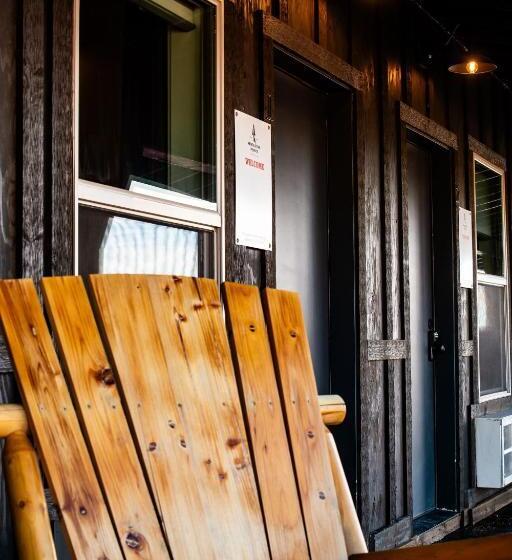 جناح سرير كينج, Pendleton Pointe