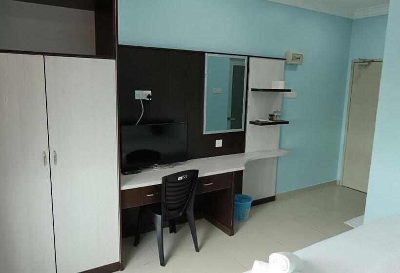 غرفة قياسية, River