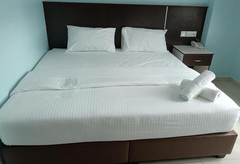 غرفة قياسية, River