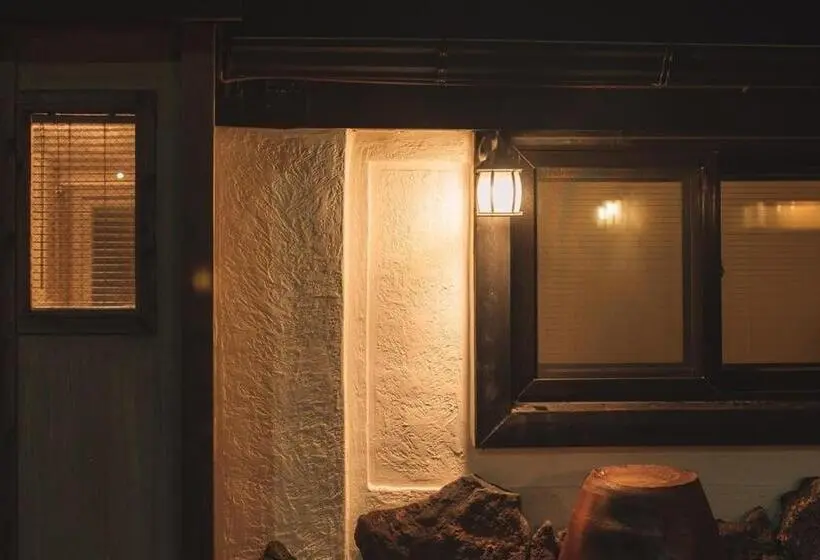 スタンダード４人部屋, Jeju Pension Doldamnomo Jip Doldamjeom