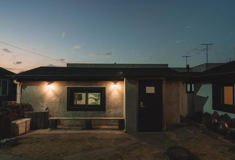 스탠다드 룸, Jeju Pension Doldamnomo Jip Doldamjeom