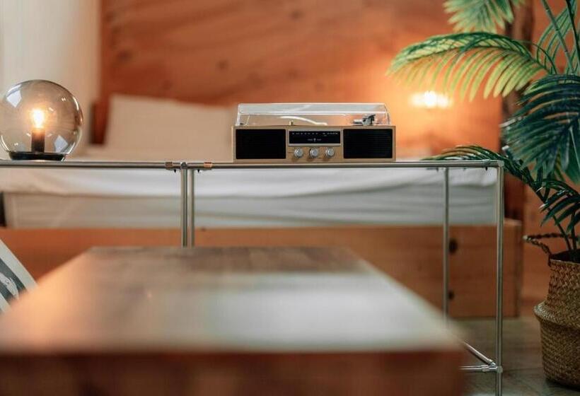 스탠다드 룸, Jeju Pension Doldamnomo Jip Doldamjeom